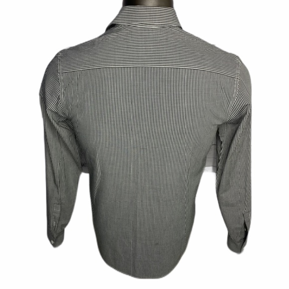 Penguin 🐧 Button Down - Picture 2 of 3